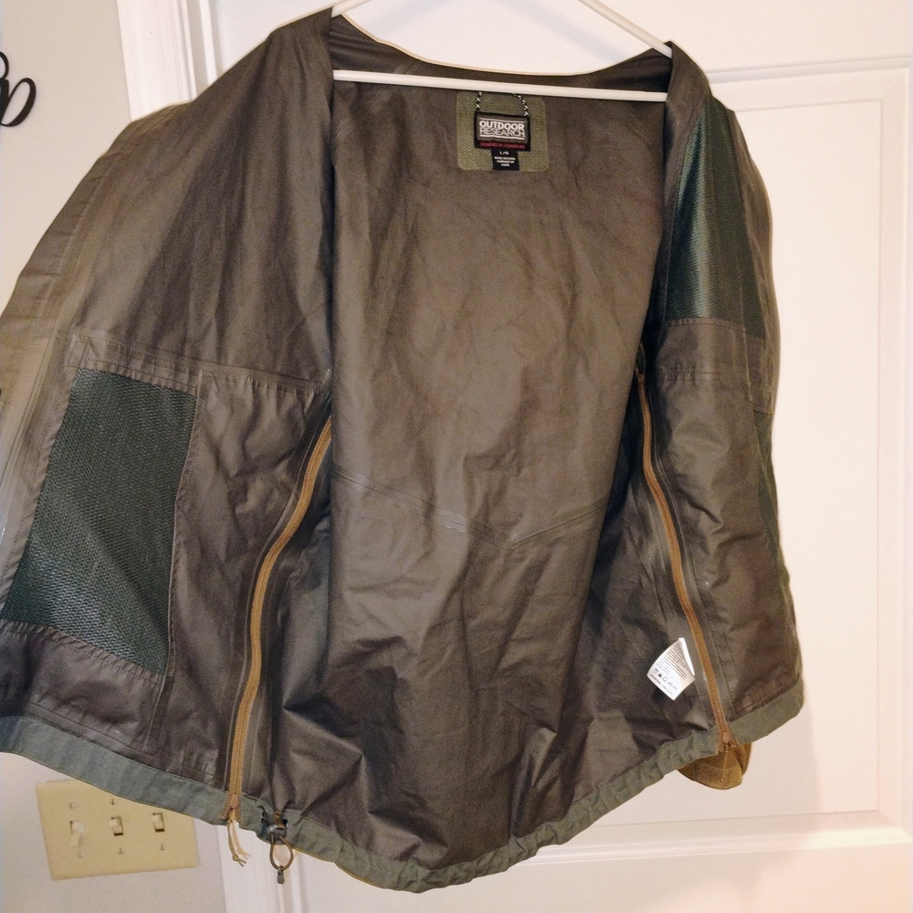 Outdoor Research Foray Gore-Tex Paclite Jacket (Large) - Picture 13 of 16